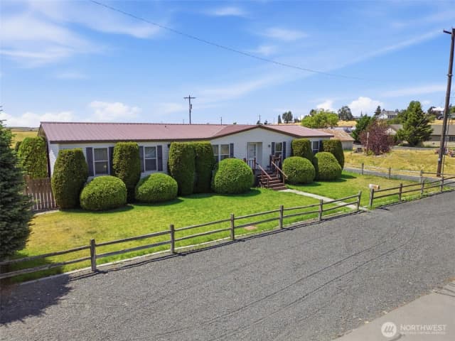 Property photo for 204 S Lewis Street, Ritzville photo 2