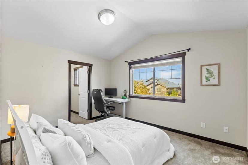 Property photo for 420 Barry Loop, Mount Vernon photo 22
