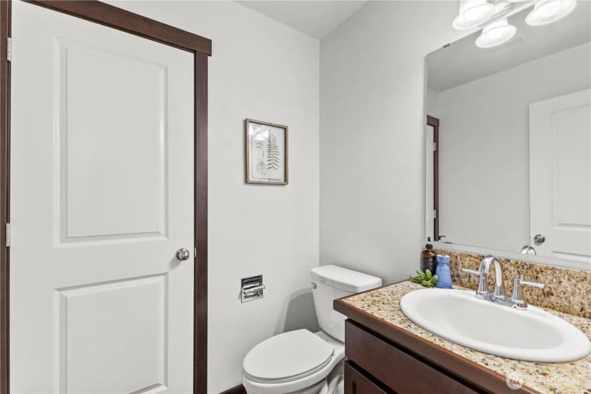 Property photo for 420 Barry Loop, Mount Vernon photo 5