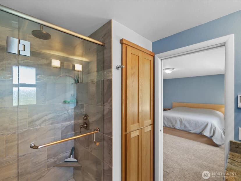 Property photo for 9330 Arlington Heights Rd, Arlington photo 16