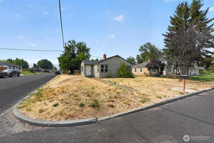 Property photo for 67 G Street Se, Ephrata photo 34