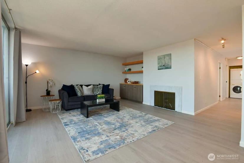 Property photo for 4540 8th Avenue Ne #1605, Seattle photo 7