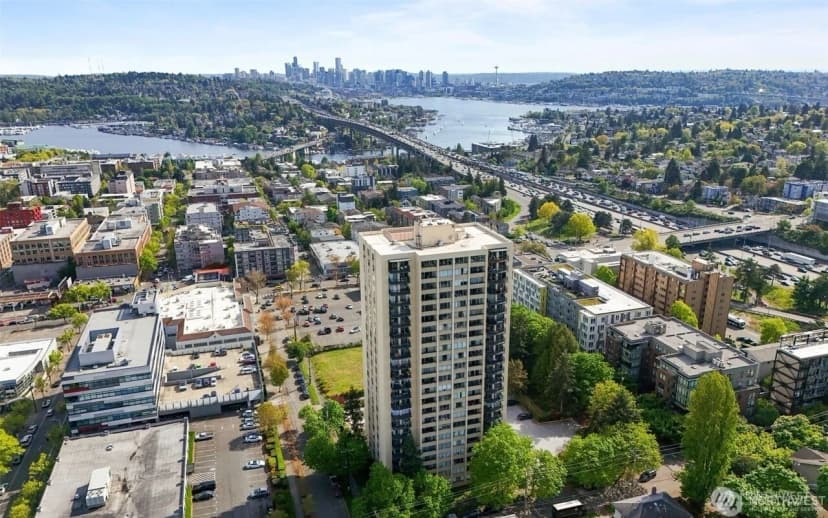 Property photo for 4540 8th Avenue Ne #1605, Seattle