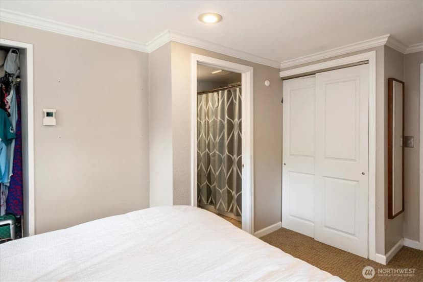 Property photo for 1331 N 121st Street, Seattle photo 16