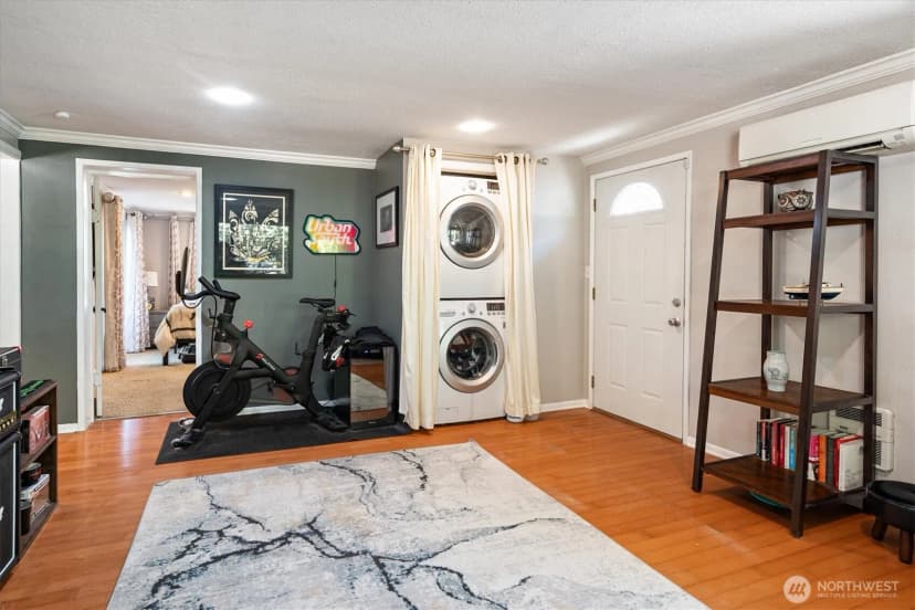 Property photo for 1331 N 121st Street, Seattle photo 13