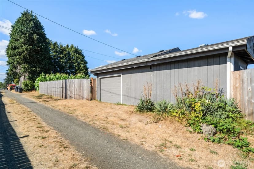 Property photo for 2015 Adams Street, Shelton photo 29