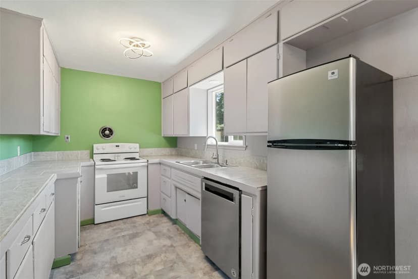 Property photo for 2015 Adams Street, Shelton photo 9