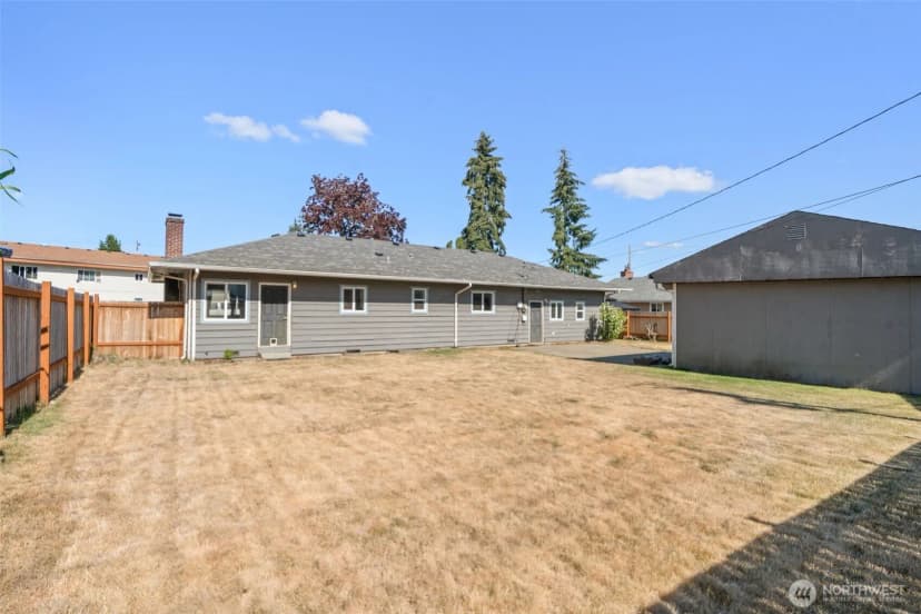 Property photo for 2015 Adams Street, Shelton photo 28