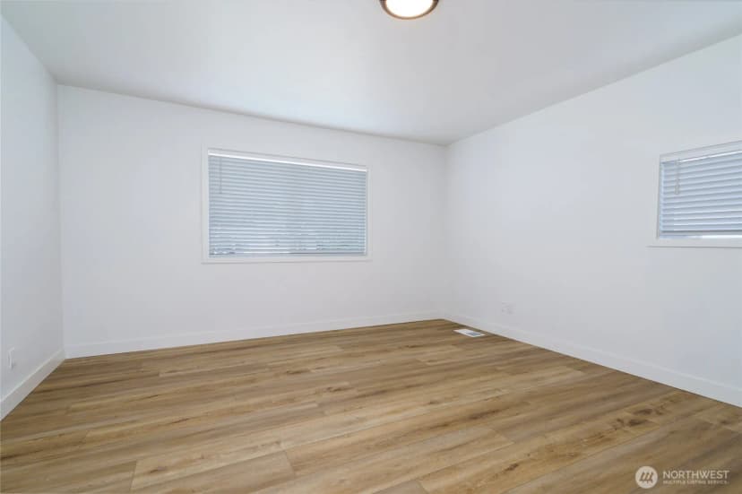 Property photo for 8387 Dyer Street, Lyman photo 17