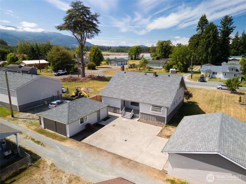 Property photo for 8387 Dyer Street, Lyman photo 32