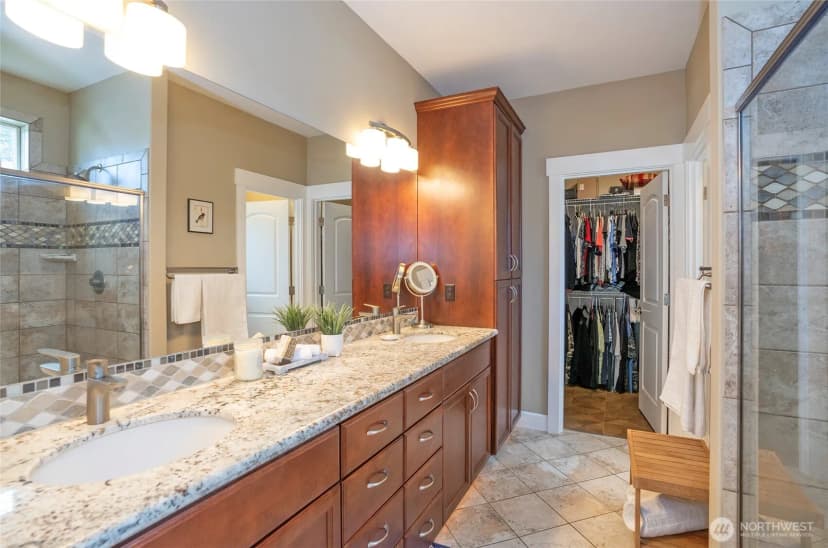 Property photo for 5505 64th Street W, University Place photo 14
