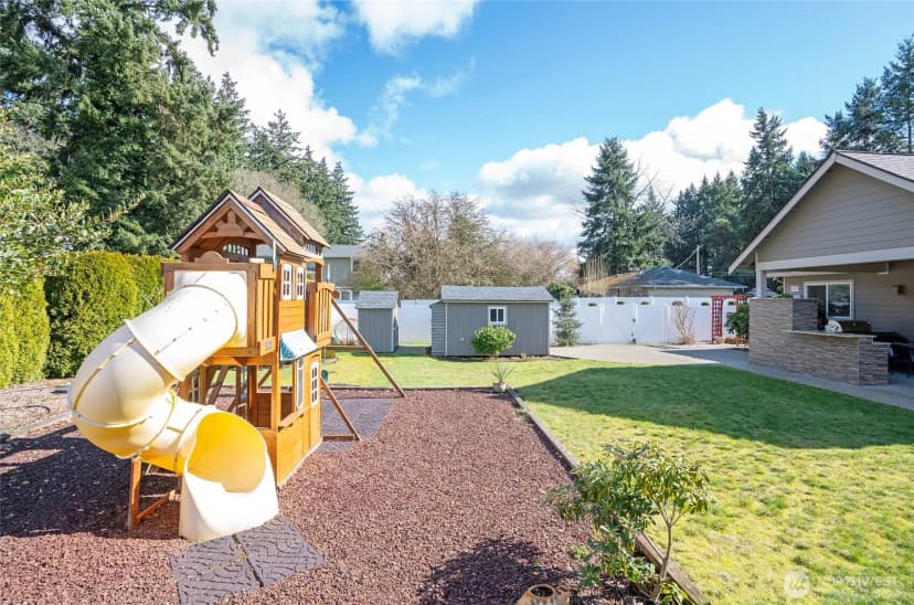 Property photo for 5505 64th Street W, University Place photo 33