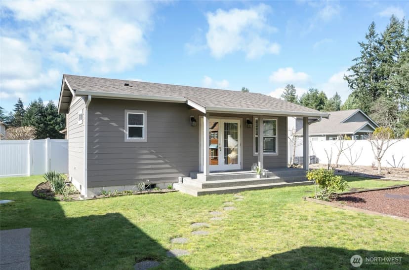 Property photo for 5505 64th Street W, University Place photo 24