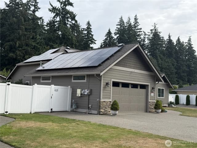 Property photo for 5505 64th Street W, University Place photo 2