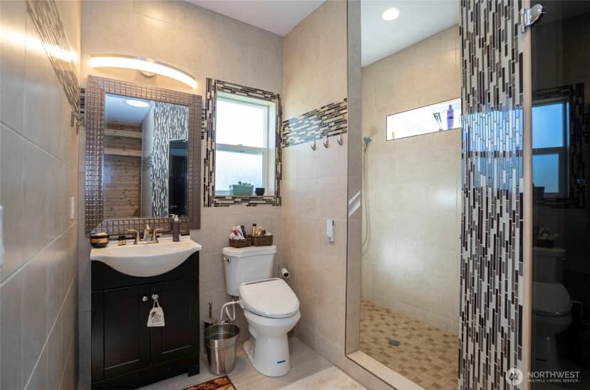 Property photo for 5505 64th Street W, University Place photo 29