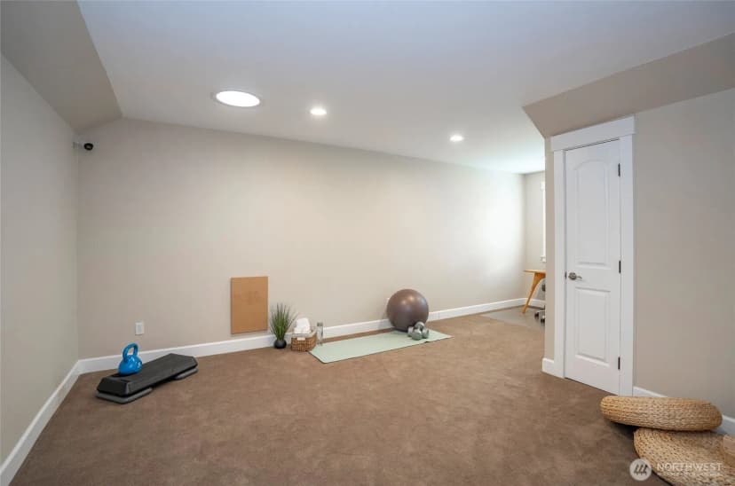 Property photo for 5505 64th Street W, University Place photo 21