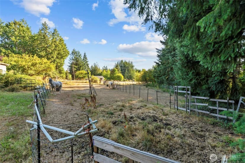 Property photo for 342 Chilvers Road, Chehalis photo 27