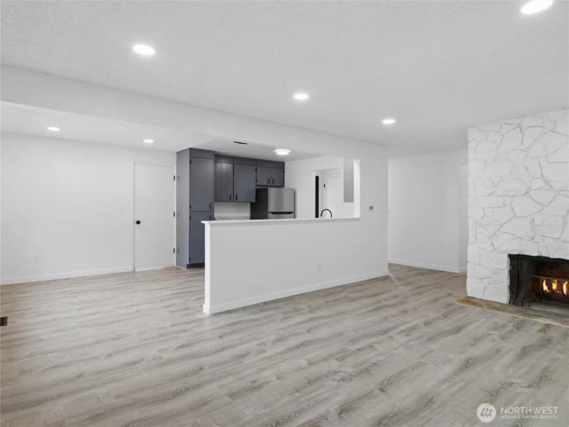 Property photo for 10708 116th Avenue Sw, Lakewood photo 20