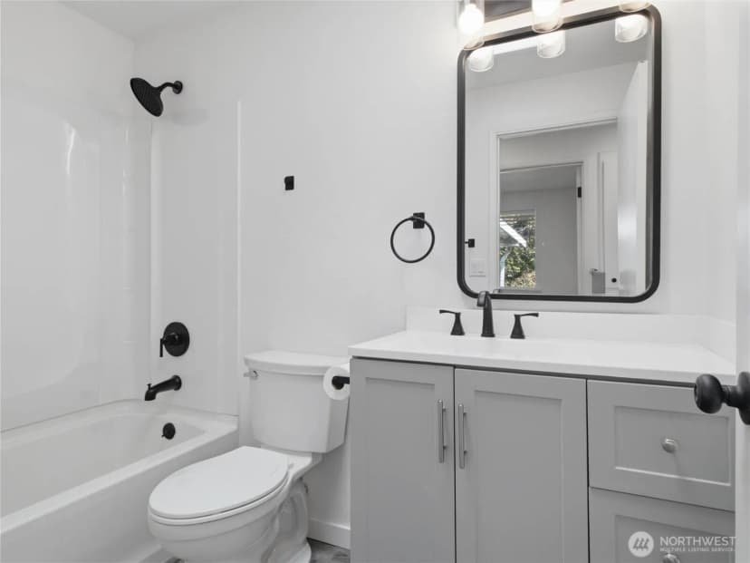 Property photo for 10708 116th Avenue Sw, Lakewood photo 25