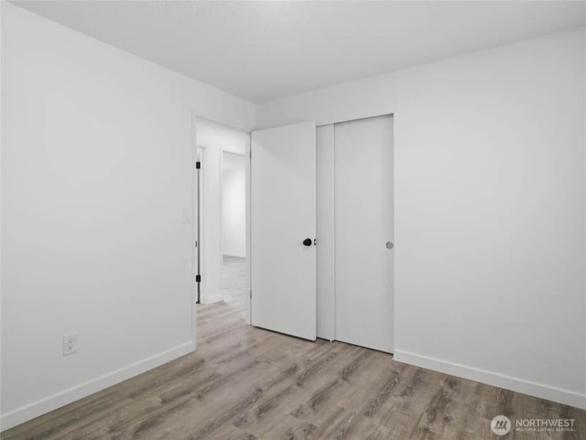 Property photo for 10708 116th Avenue Sw, Lakewood photo 30