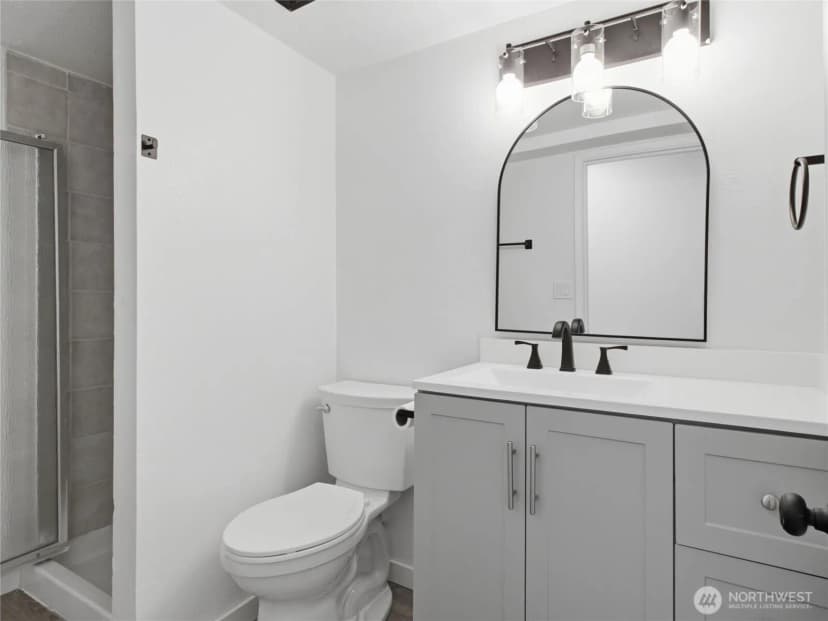 Property photo for 10708 116th Avenue Sw, Lakewood photo 28
