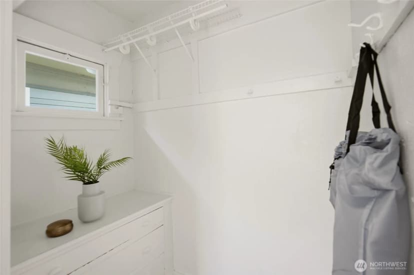 Property photo for 113 Ne 60th Street, Seattle photo 25