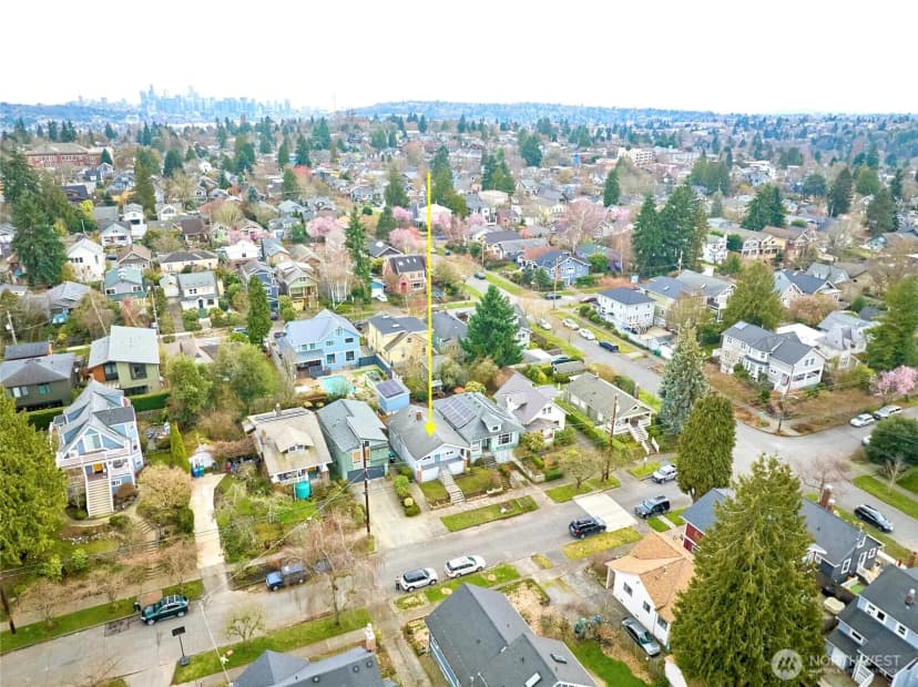 Property photo for 113 Ne 60th Street, Seattle photo 37