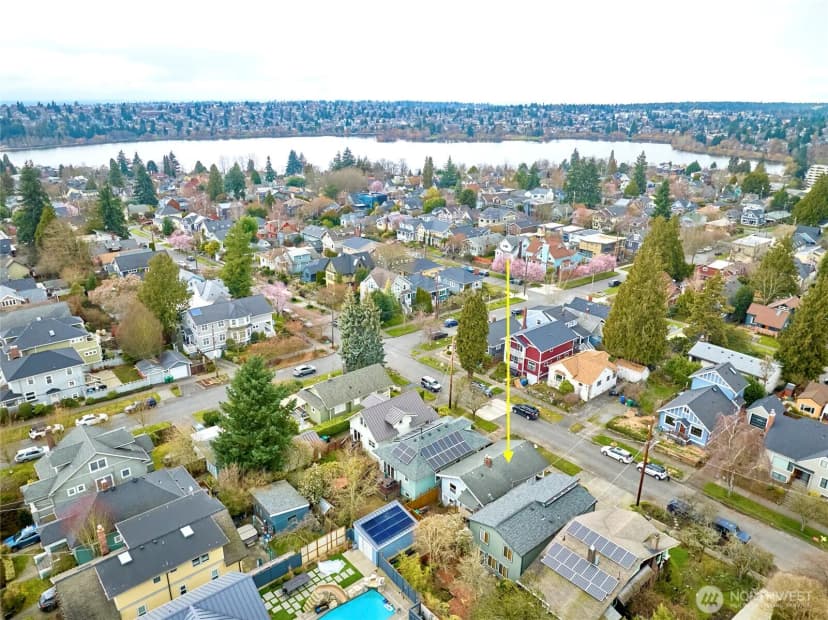 Property photo for 113 Ne 60th Street, Seattle photo 36