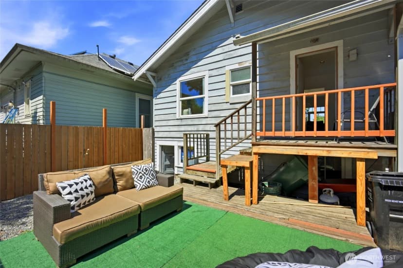 Property photo for 113 Ne 60th Street, Seattle photo 34