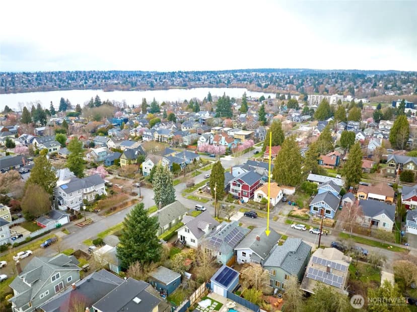 Property photo for 113 Ne 60th Street, Seattle photo 35