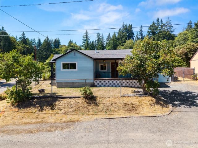 Property photo for 1159 Hazel Avenue Nw, Bremerton photo 2