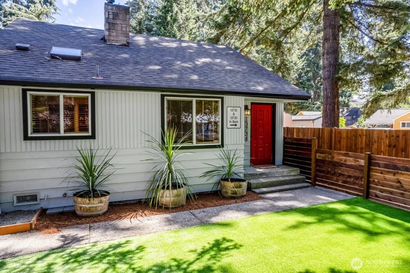 Property photo for 13734 Stone Avenue N, Seattle