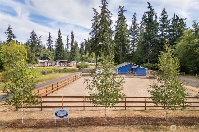 Property photo for 7929 Ne Hunt Club Lane, Hansville photo 2