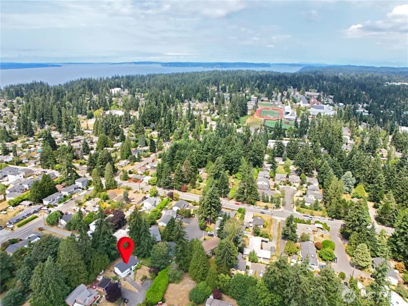 Property photo for 22105 78th Place W, Edmonds photo 37