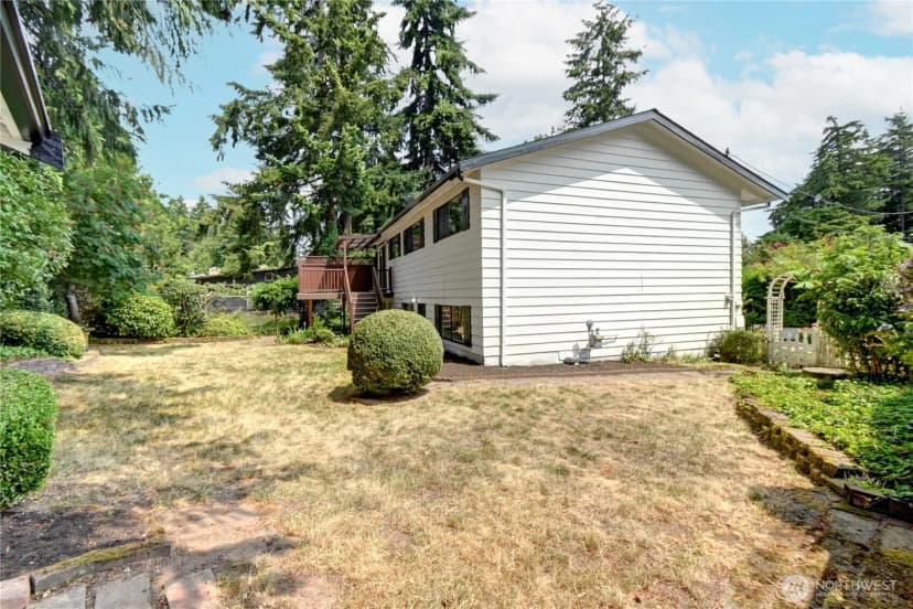 Property photo for 22105 78th Place W, Edmonds photo 26