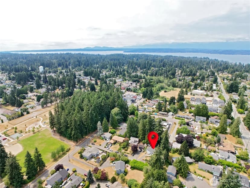 Property photo for 22105 78th Place W, Edmonds photo 39