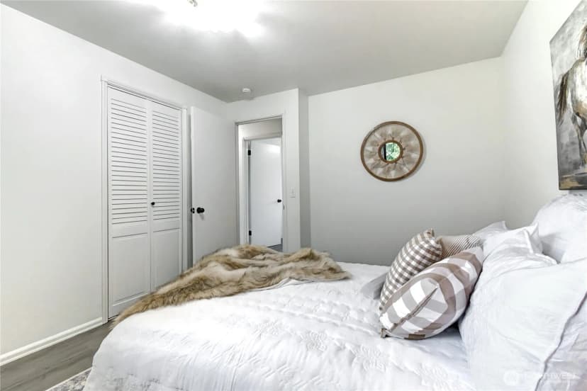 Property photo for 22105 78th Place W, Edmonds photo 14
