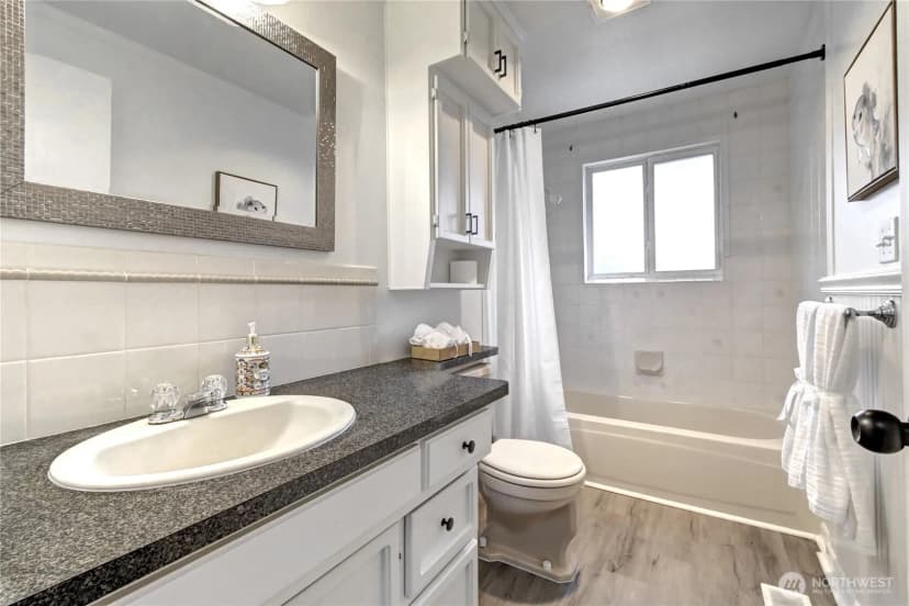 Property photo for 22105 78th Place W, Edmonds photo 17