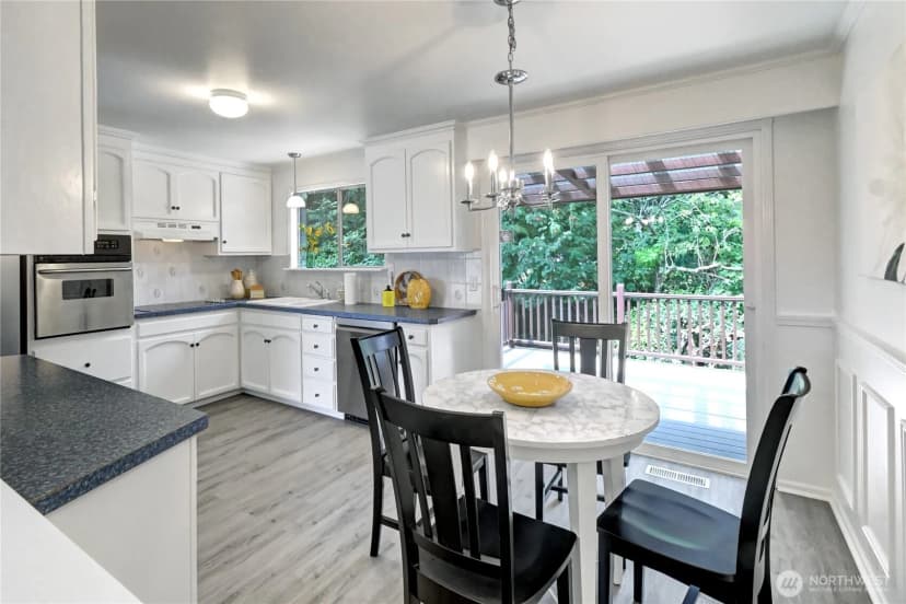 Property photo for 22105 78th Place W, Edmonds photo 7