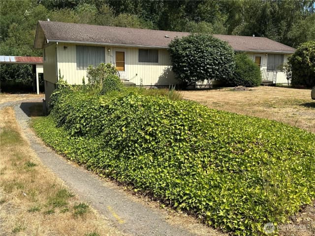 Property photo for 12325 Valley Ave E, Sumner