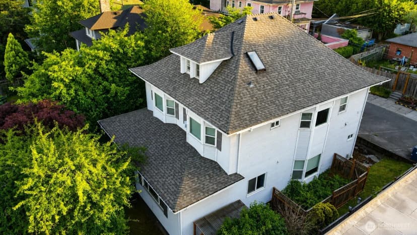 Property photo for 815 15th Avenue E, Seattle