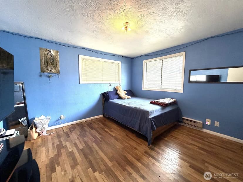 Property photo for 915 Se 4th Ave, Quincy photo 15