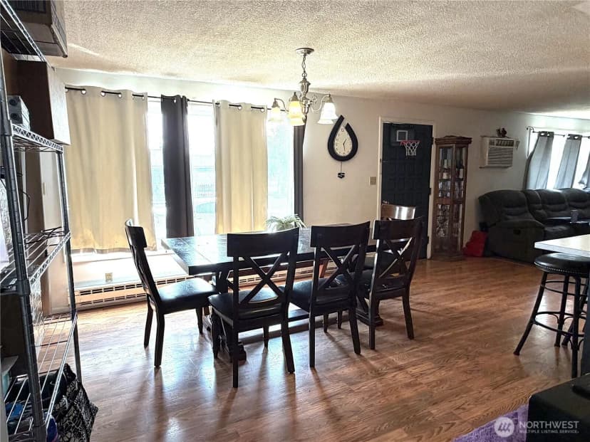Property photo for 915 Se 4th Ave, Quincy photo 12