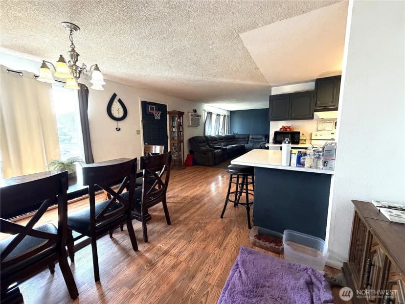 Property photo for 915 Se 4th Ave, Quincy photo 10