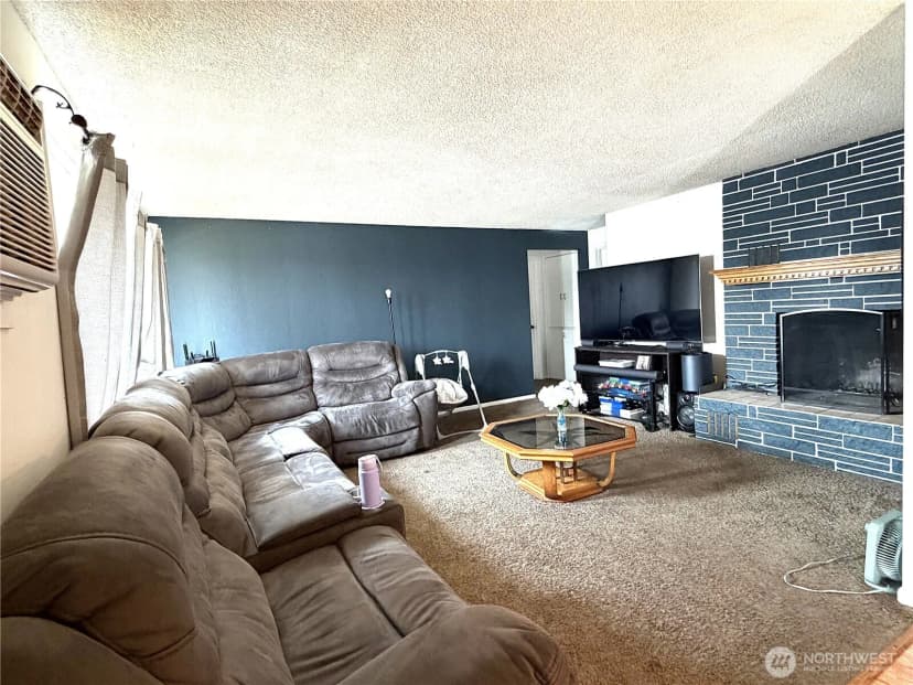 Property photo for 915 Se 4th Ave, Quincy photo 5