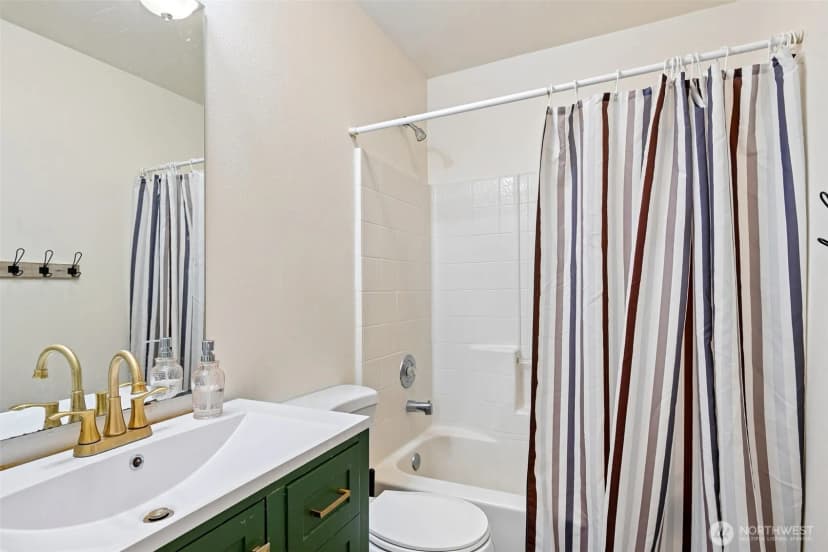 Property photo for 508 Eldredge Avenue Nw, Orting photo 18