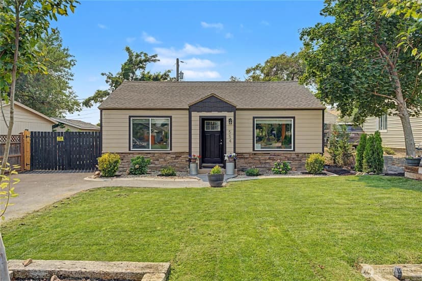 Property photo for 554 Sw 3rd Avenue, Ephrata photo 2