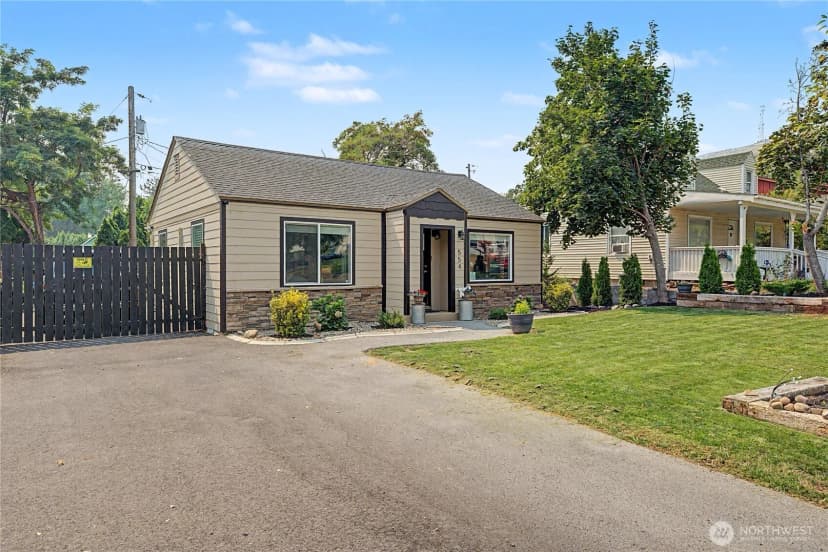 Property photo for 554 Sw 3rd Avenue, Ephrata photo 4