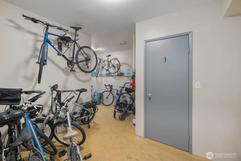 Property photo for 1131 N 93rd Street #6, Seattle photo 24