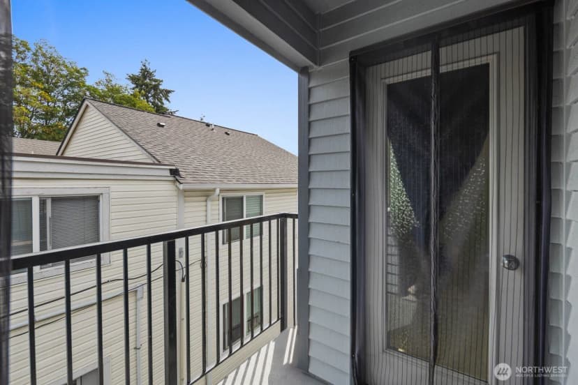 Property photo for 1131 N 93rd Street #6, Seattle photo 14